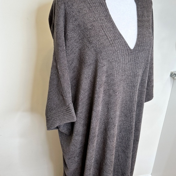 Barefoot Dreams Cozy Chic Ultra Light Caftan Carbon Plus One Size - Picture 2 of 3